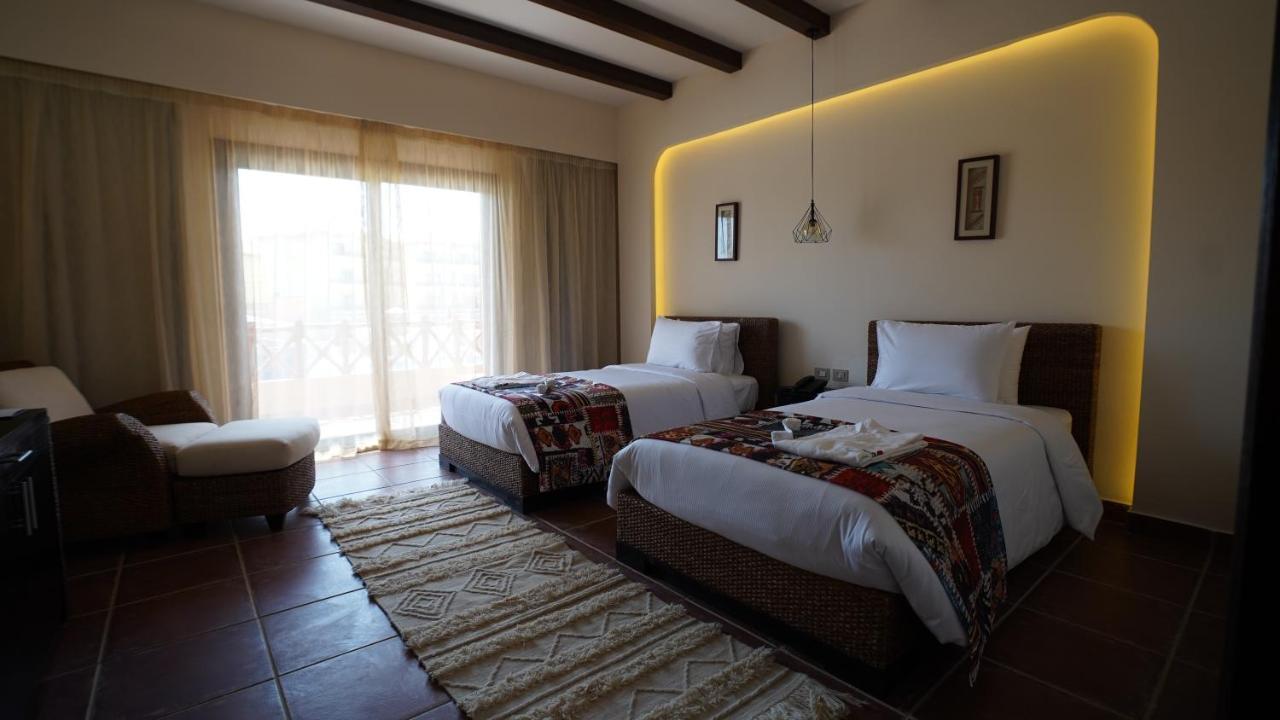 Amarina Jannah Resort & Aqua Park Baia di Coraya Esterno foto