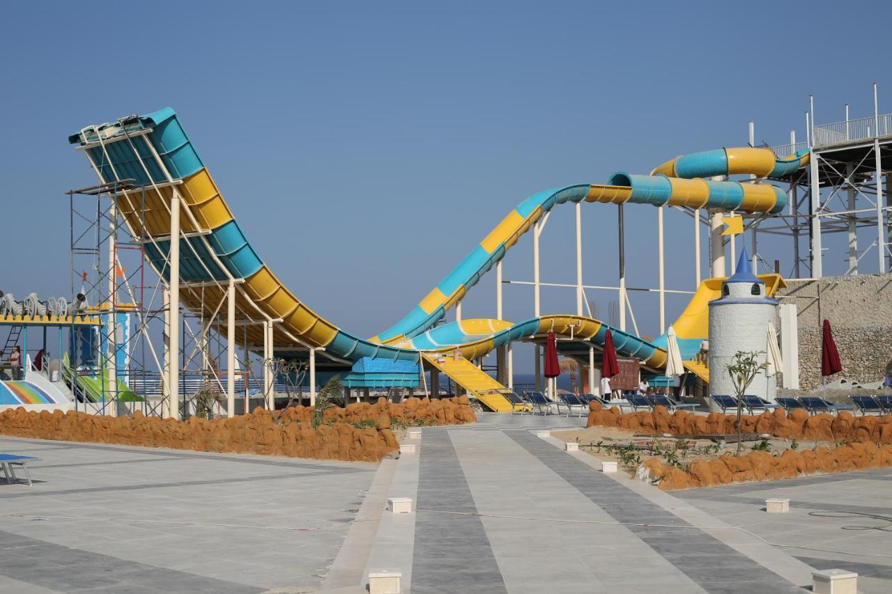 Amarina Jannah Resort & Aqua Park Baia di Coraya Esterno foto