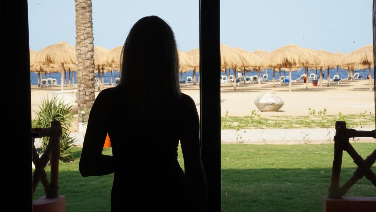 Amarina Jannah Resort & Aqua Park Baia di Coraya Esterno foto