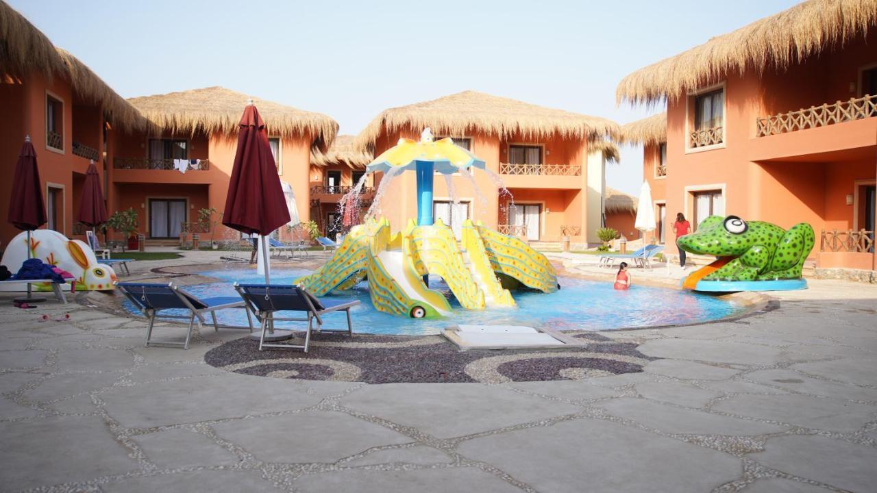 Amarina Jannah Resort & Aqua Park Baia di Coraya Esterno foto