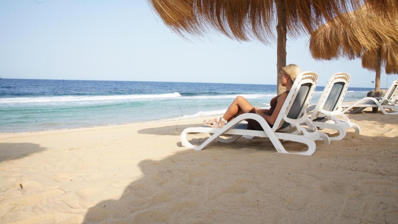 Amarina Jannah Resort & Aqua Park Baia di Coraya Esterno foto