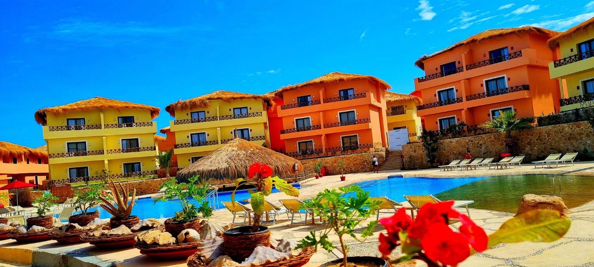 Amarina Jannah Resort & Aqua Park Baia di Coraya Esterno foto