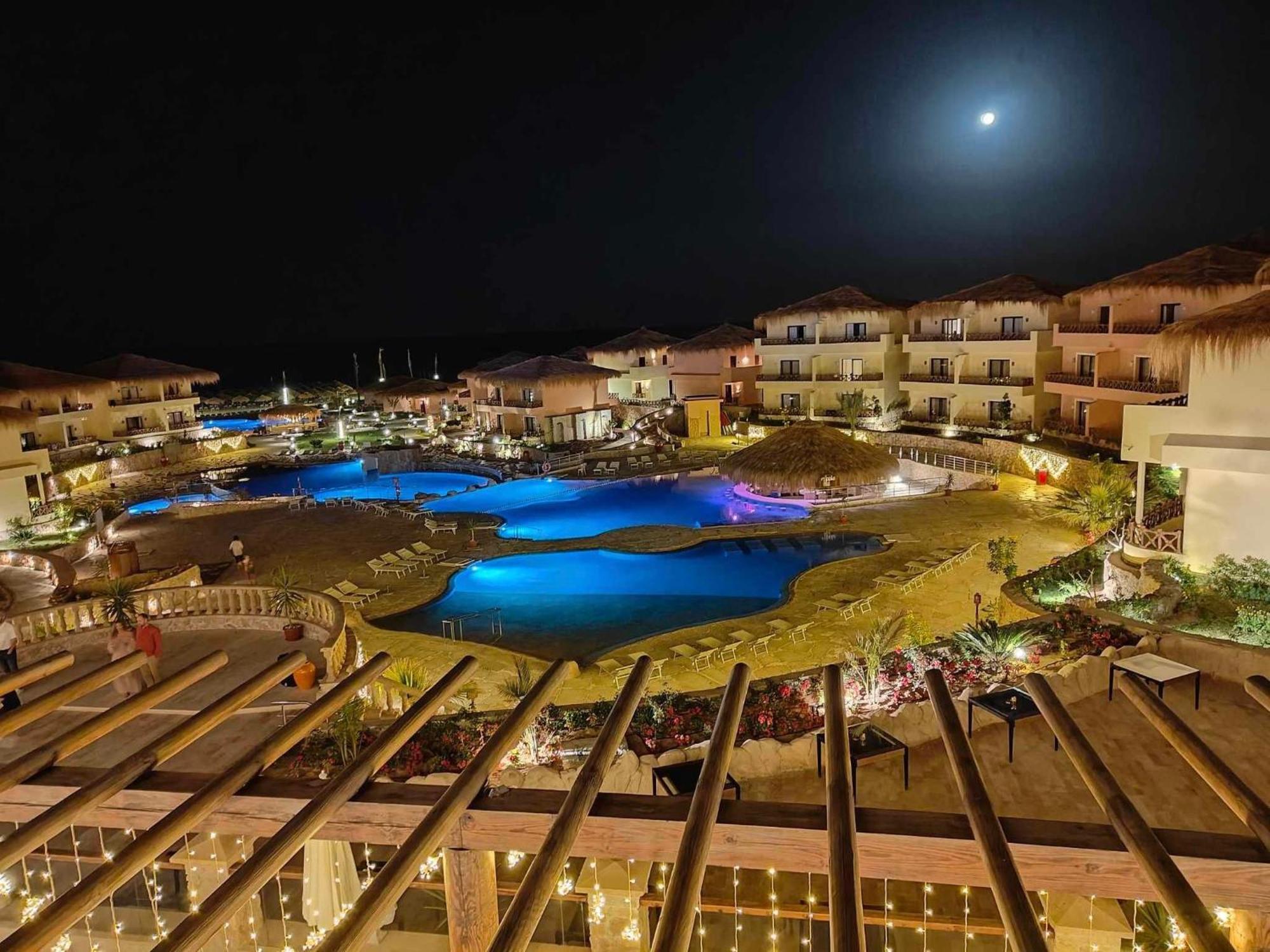 Amarina Jannah Resort & Aqua Park Baia di Coraya Esterno foto