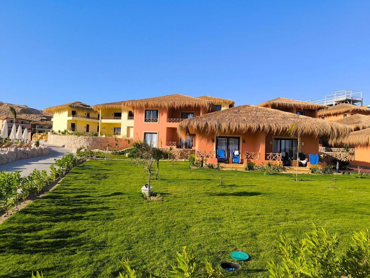 Amarina Jannah Resort & Aqua Park Baia di Coraya Esterno foto