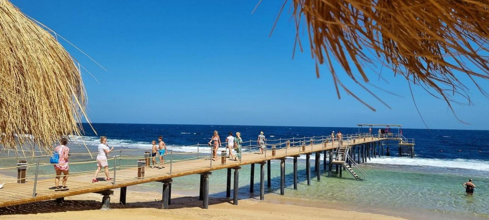 Amarina Jannah Resort & Aqua Park Baia di Coraya Esterno foto
