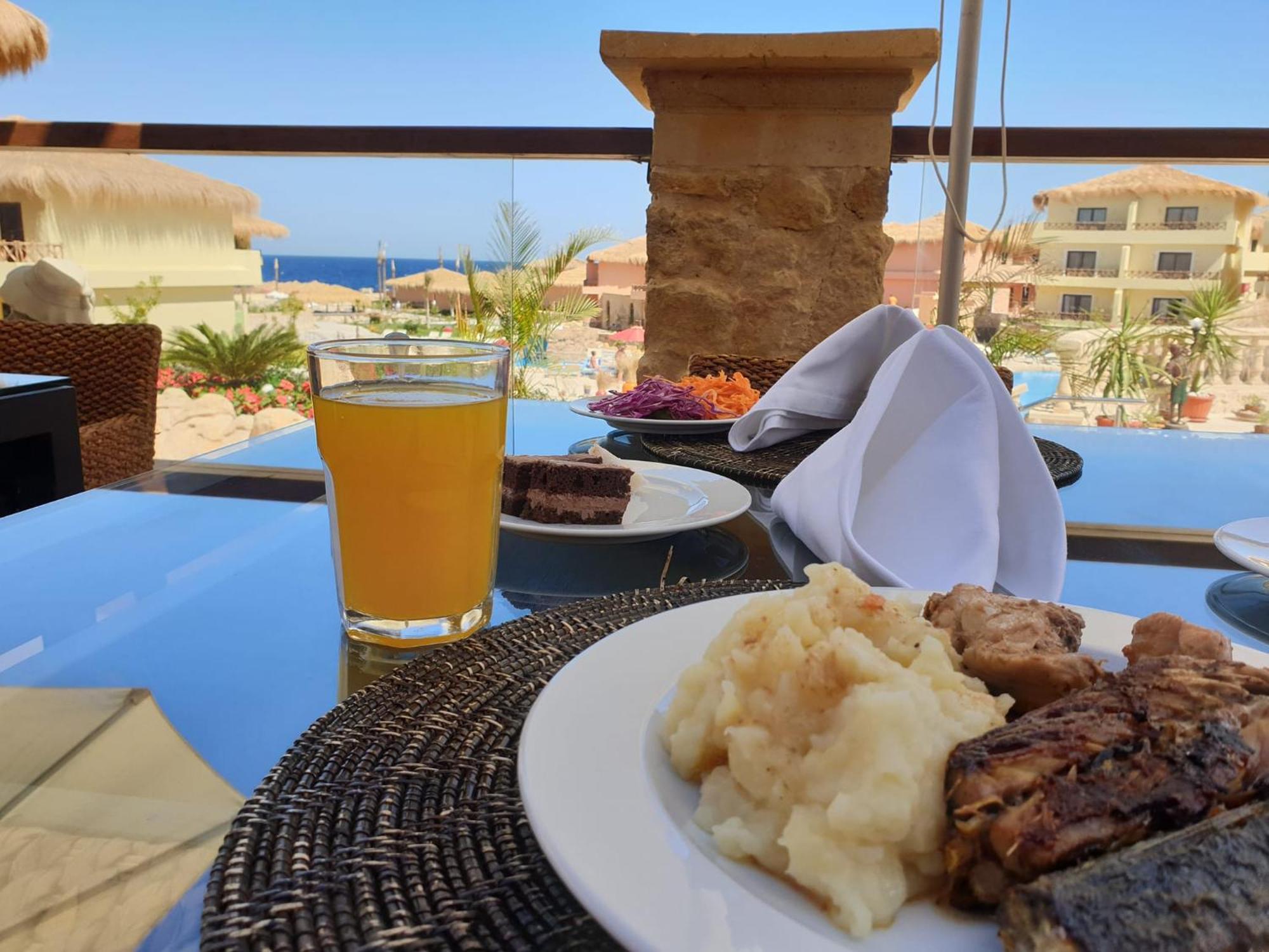Amarina Jannah Resort & Aqua Park Baia di Coraya Esterno foto